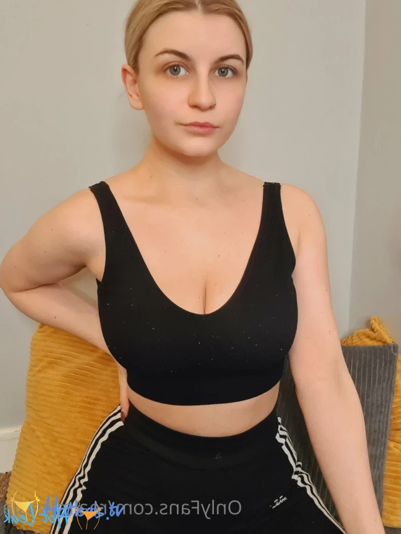 Isla White [ realmissisla ] Onlyfans leaked photo 12400156 on Hotleaks.tv