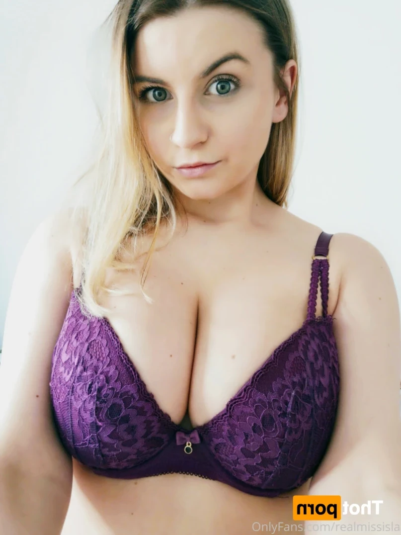 Isla White [ realmissisla ] Onlyfans leaked photo 12405145 on Hotleaks.tv