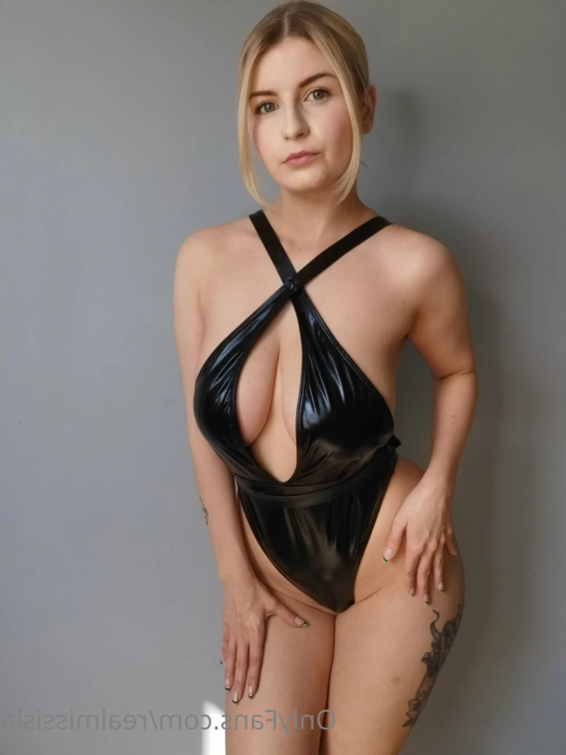 Isla White [ realmissisla ] Onlyfans leaked photo 12407369 on Hotleaks.tv
