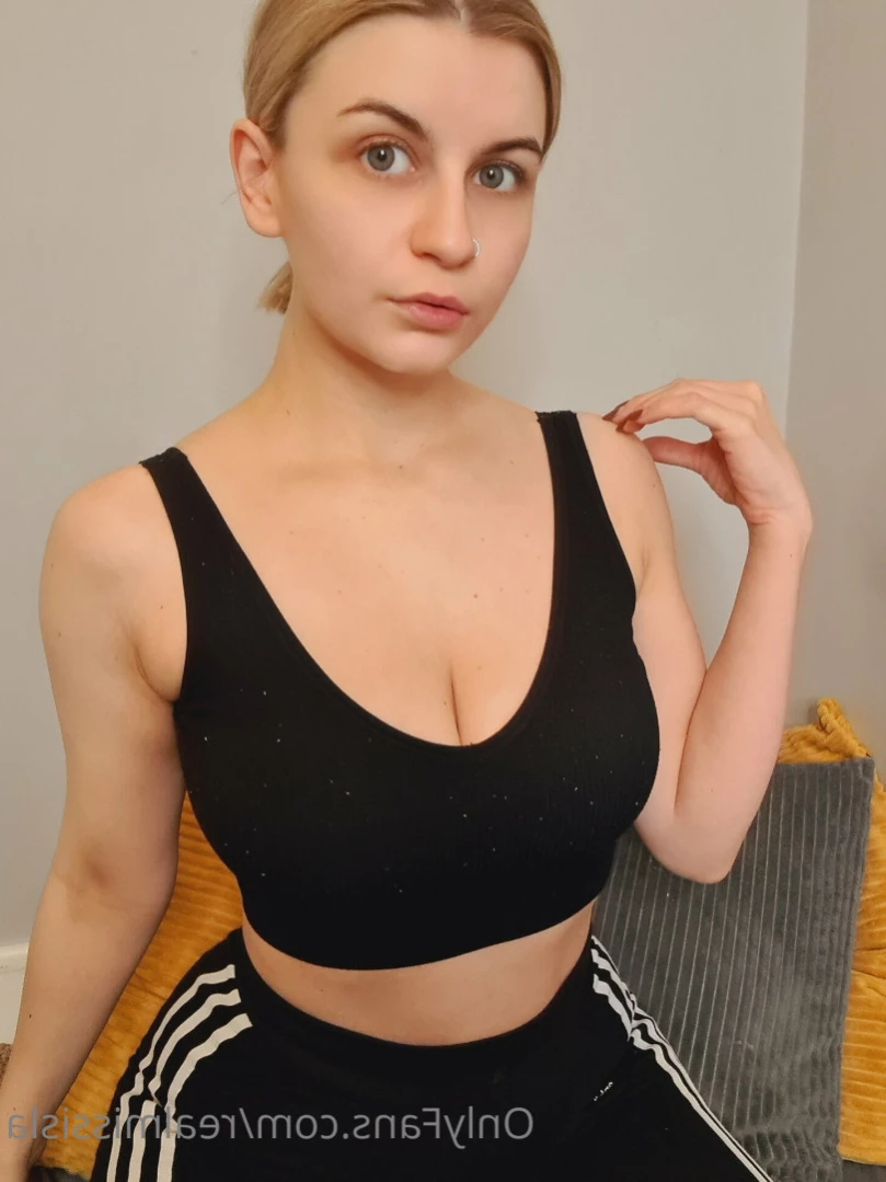 Isla White [ realmissisla ] Onlyfans leaked photo 12407629 on Hotleaks.tv