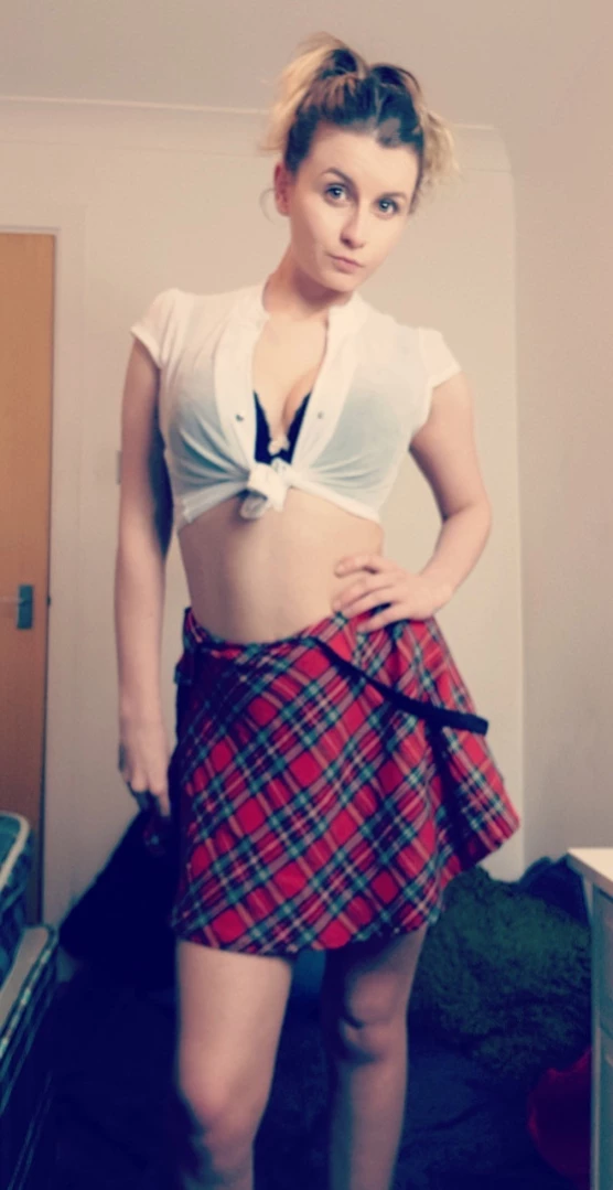 Isla White [ realmissisla ] Onlyfans leaked photo 14820865 on Hotleaks.tv