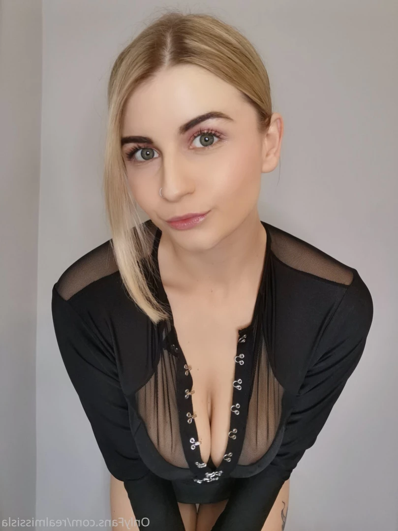 Isla White [ realmissisla ] Onlyfans leaked photo 16182506 on Hotleaks.tv