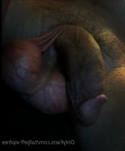 16233744