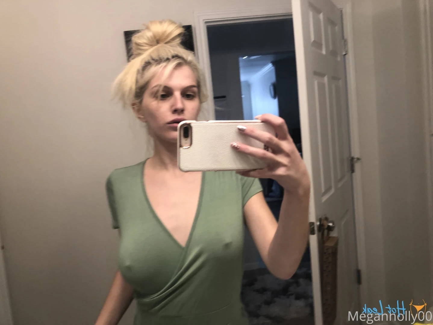 Megan Holly [ meganholly00 ] Onlyfans leaked photo 12814243 on Hotleaks.tv