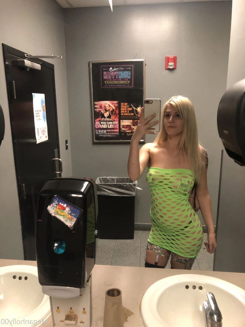 Megan Holly [ meganholly00 ] Onlyfans leaked photo 14001373 on Hotleaks.tv