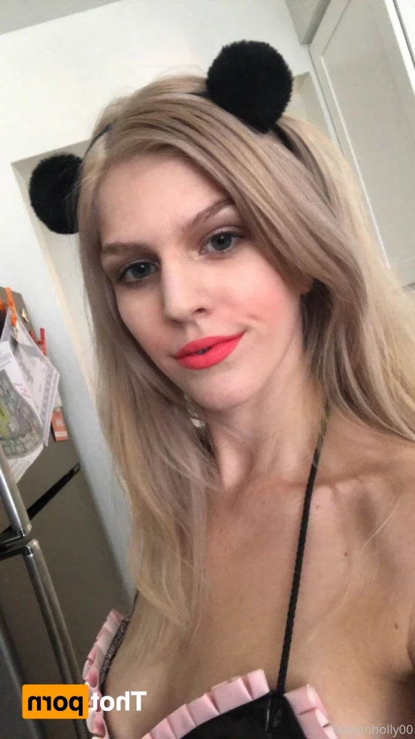 Megan Holly [ meganholly00 ] Onlyfans leaked photo 14256741 on Hotleaks.tv