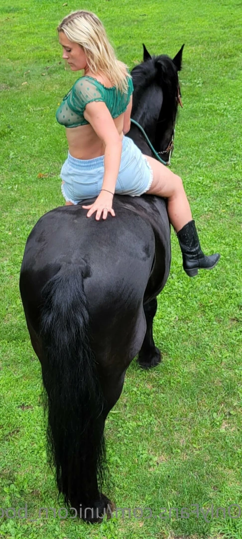 Unicorn Boots [ unicorn_boots ] Onlyfans leaked photo 12805733 on Hotleaks.tv