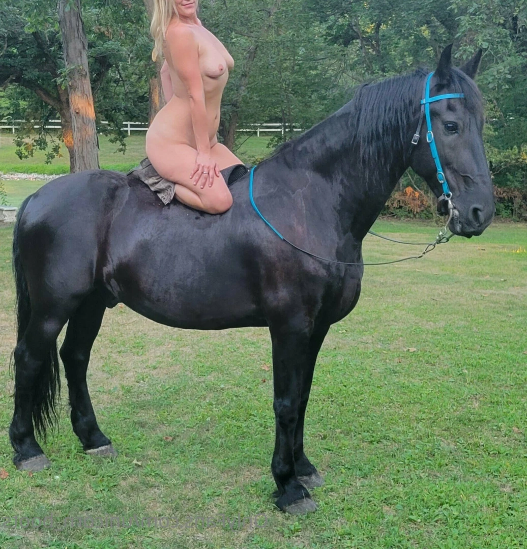Unicorn Boots [ unicorn_boots ] Onlyfans leaked photo 13020069 on Hotleaks.tv