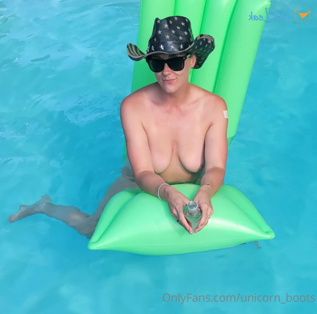 Unicorn Boots [ unicorn_boots ] Onlyfans leaked photo 13213888 on Hotleaks.tv