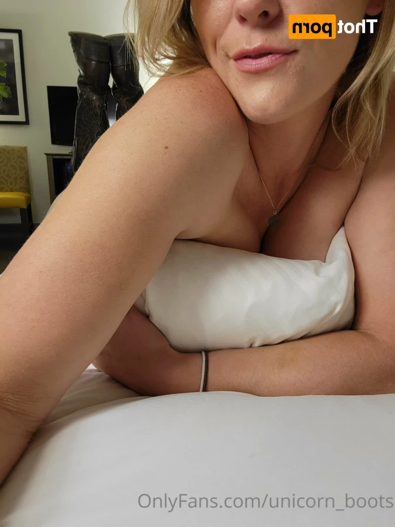 Unicorn Boots [ unicorn_boots ] Onlyfans leaked photo 13222662 on Hotleaks.tv