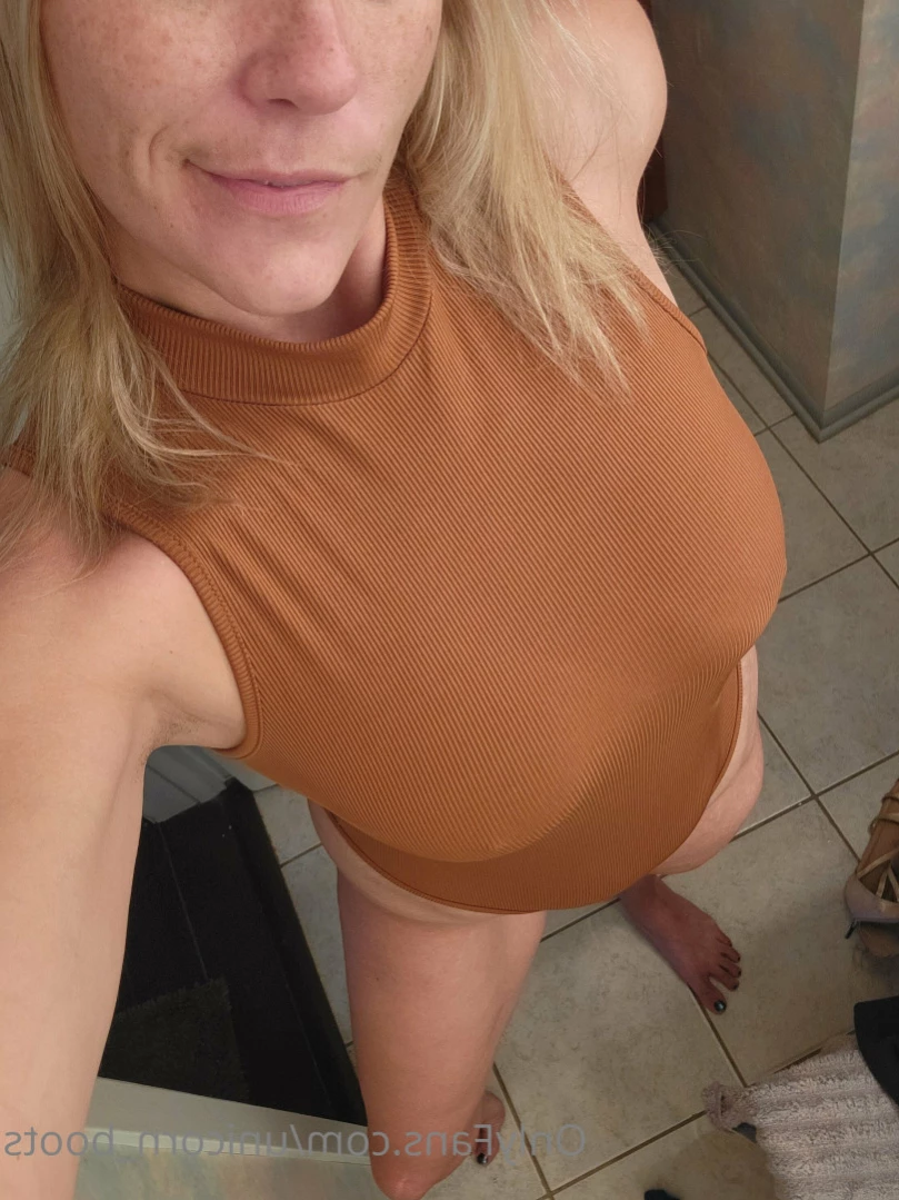 Unicorn Boots [ unicorn_boots ] Onlyfans leaked photo 13224040 on Hotleaks.tv