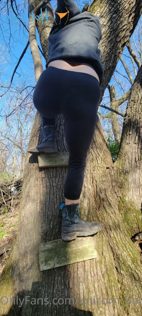Unicorn Boots [ unicorn_boots ] Onlyfans leaked photo 13225354 on Hotleaks.tv
