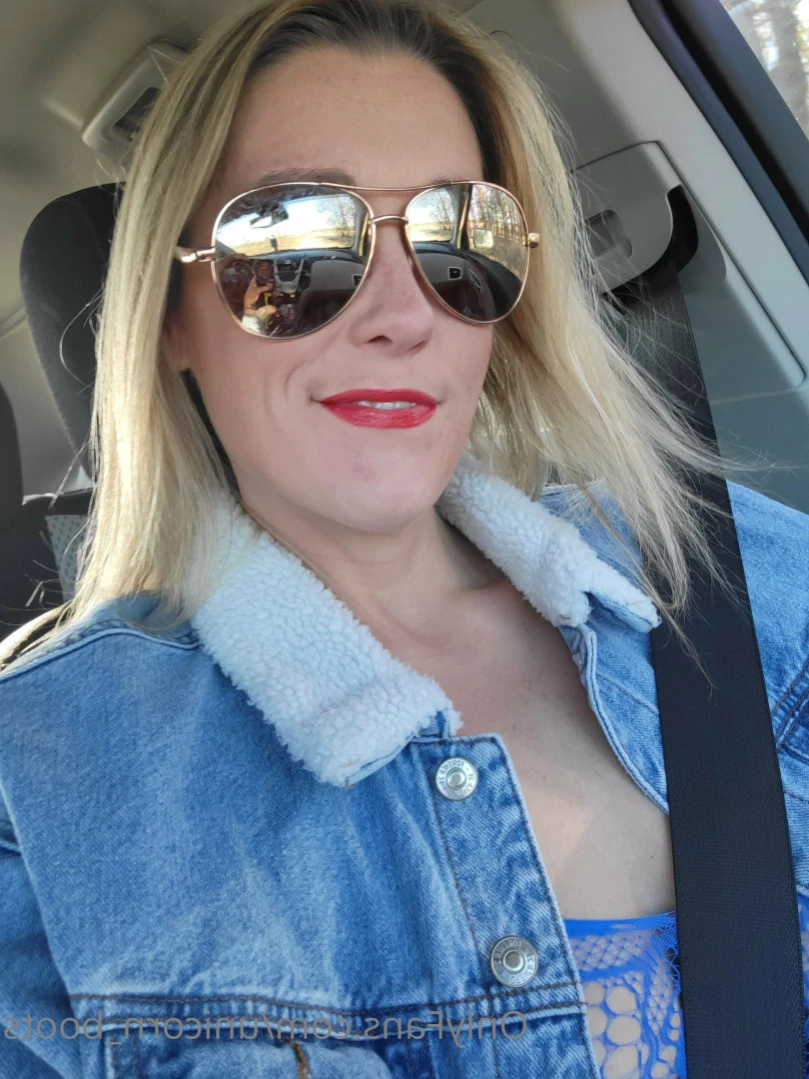 Unicorn Boots [ unicorn_boots ] Onlyfans leaked photo 13225588 on Hotleaks.tv