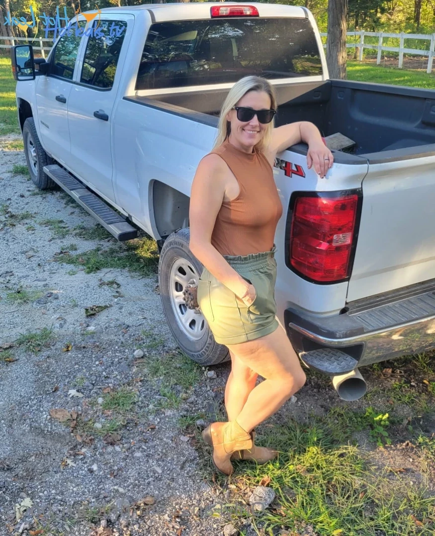 Unicorn Boots [ unicorn_boots ] Onlyfans leaked photo 13225841 on Hotleaks.tv