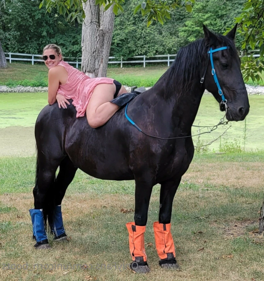 Unicorn Boots [ unicorn_boots ] Onlyfans leaked photo 13225997 on Hotleaks.tv