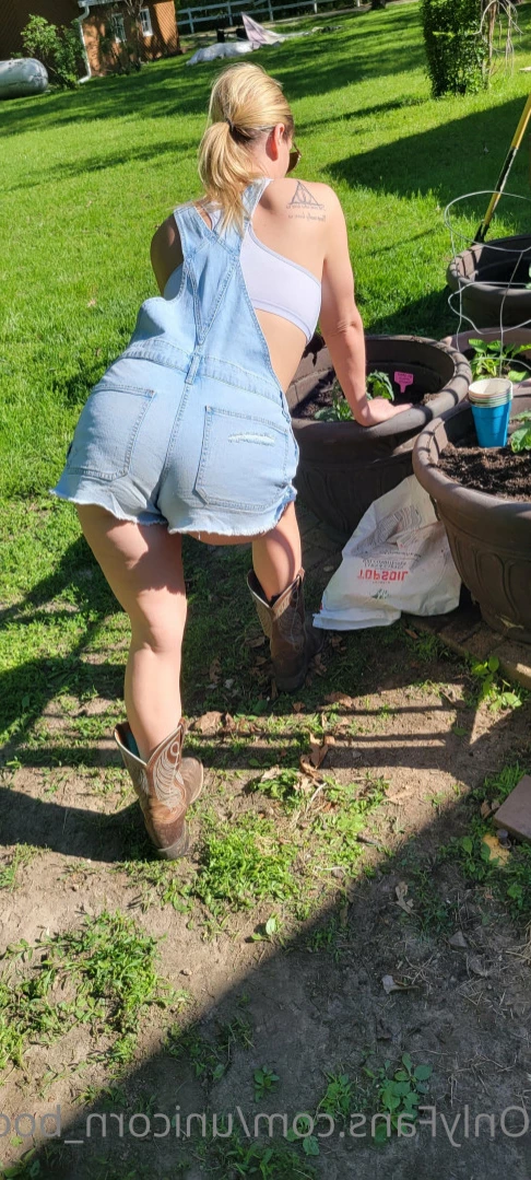 Unicorn Boots [ unicorn_boots ] Onlyfans leaked photo 13597187 on Hotleaks.tv