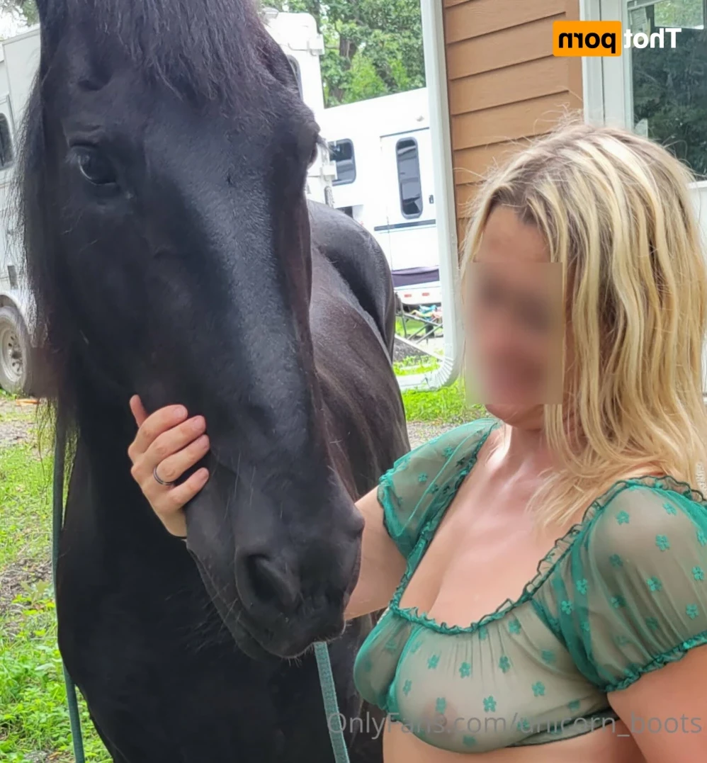 Unicorn Boots [ unicorn_boots ] Onlyfans leaked photo 15016976 on Hotleaks.tv