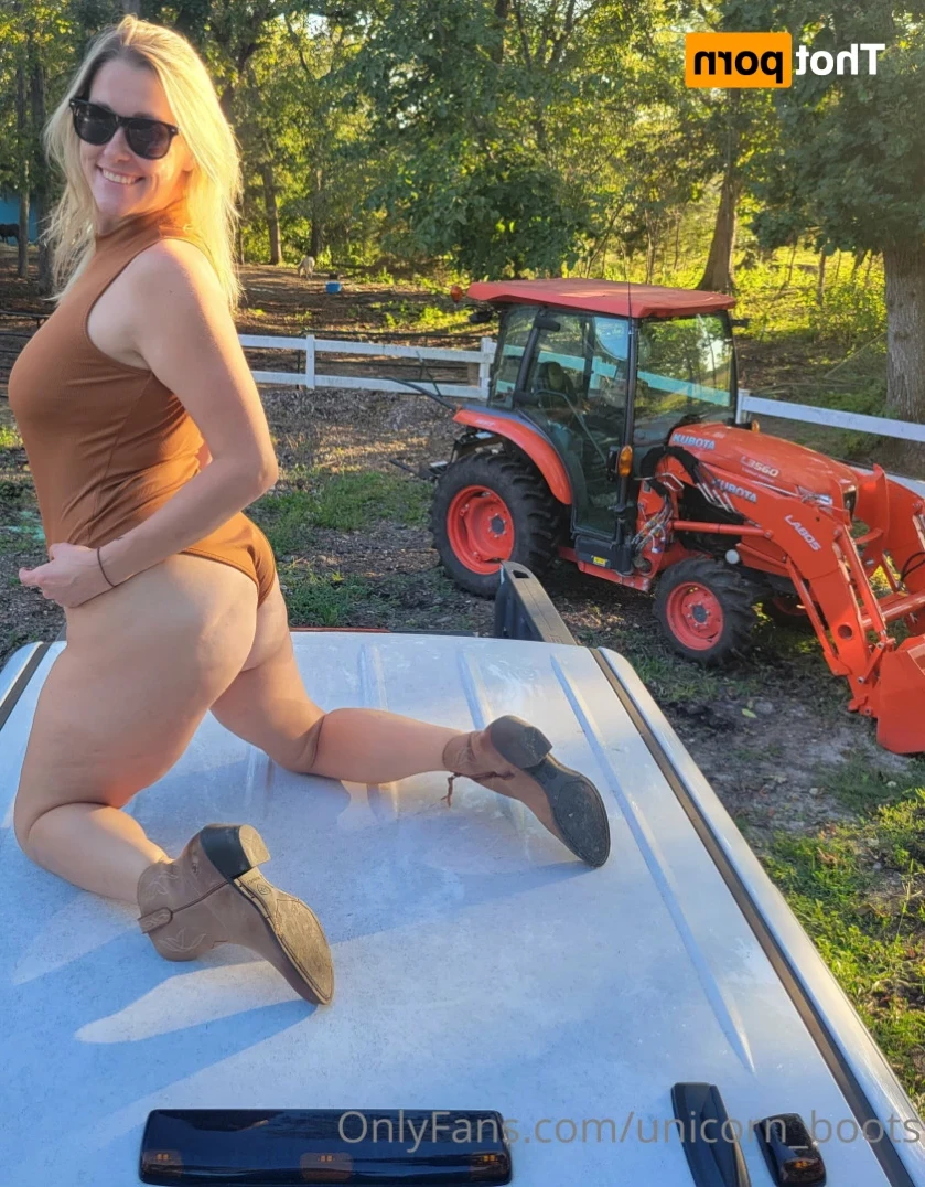 Unicorn Boots [ unicorn_boots ] Onlyfans leaked photo 15178693 on Hotleaks.tv