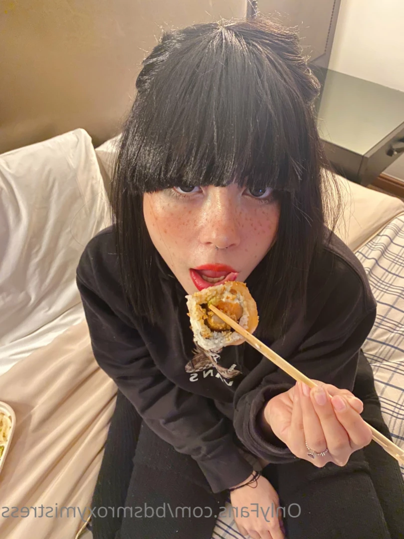 ⛓Ｇｏｖｅｒｎｅｓｓ Ｒｏｘｙ💉 [ mistressroxybdsm ] Onlyfans leaked photo 11765719 on Hotleaks.tv