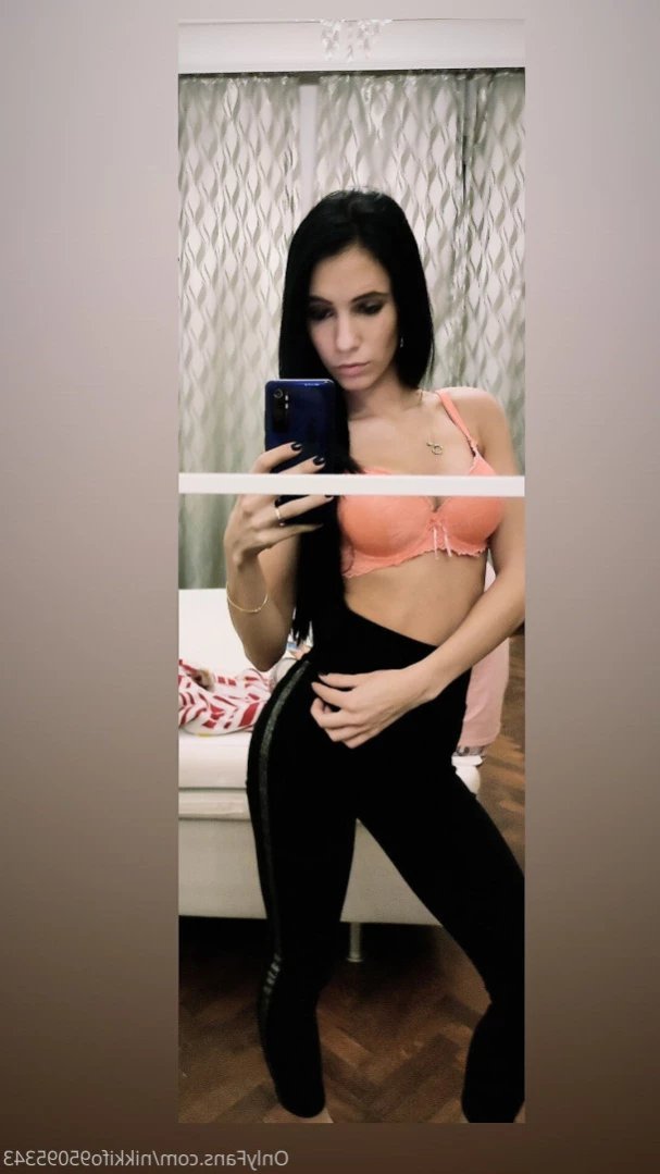 nikkifo95095343 Onlyfans leaked photo 10927933 on Hotleaks.tv