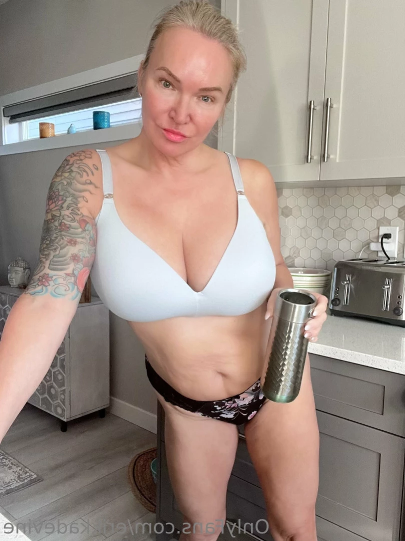 Erikka [ erikkadevine ] Onlyfans leaked photo 12225782 on Hotleaks.tv