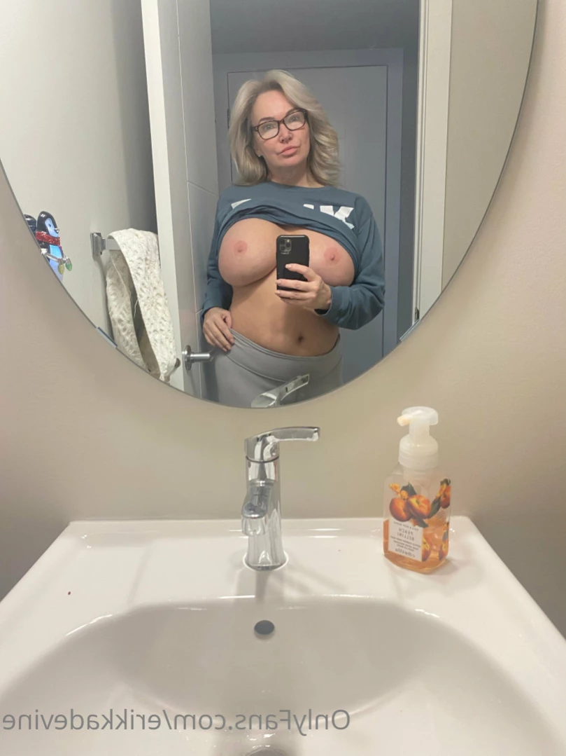 Erikka [ erikkadevine ] Onlyfans leaked photo 13701277 on Hotleaks.tv