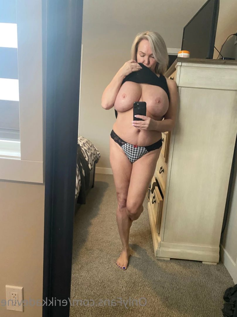 Erikka [ erikkadevine ] Onlyfans leaked photo 16367371 on Hotleaks.tv