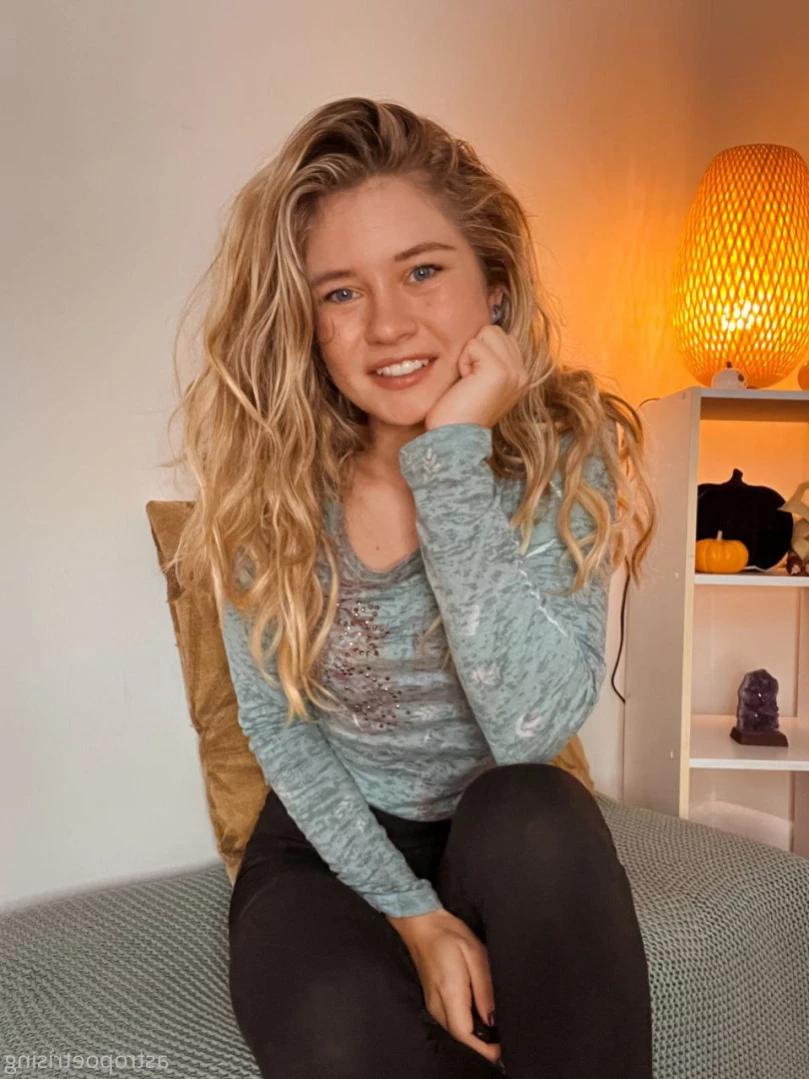 Astro [ poetrising ] Onlyfans leaked photo 12367846 on Hotleaks.tv