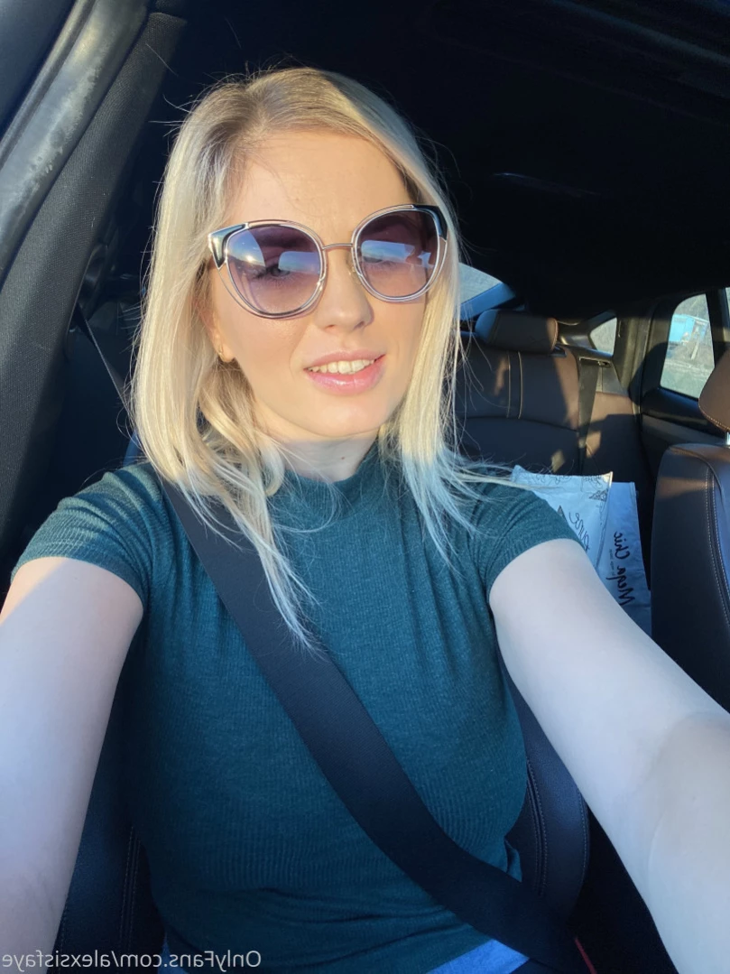 Alexsis Faye top 0.43% [ alexsisfaye ] Onlyfans leaked photo 16441019 on Hotleaks.tv