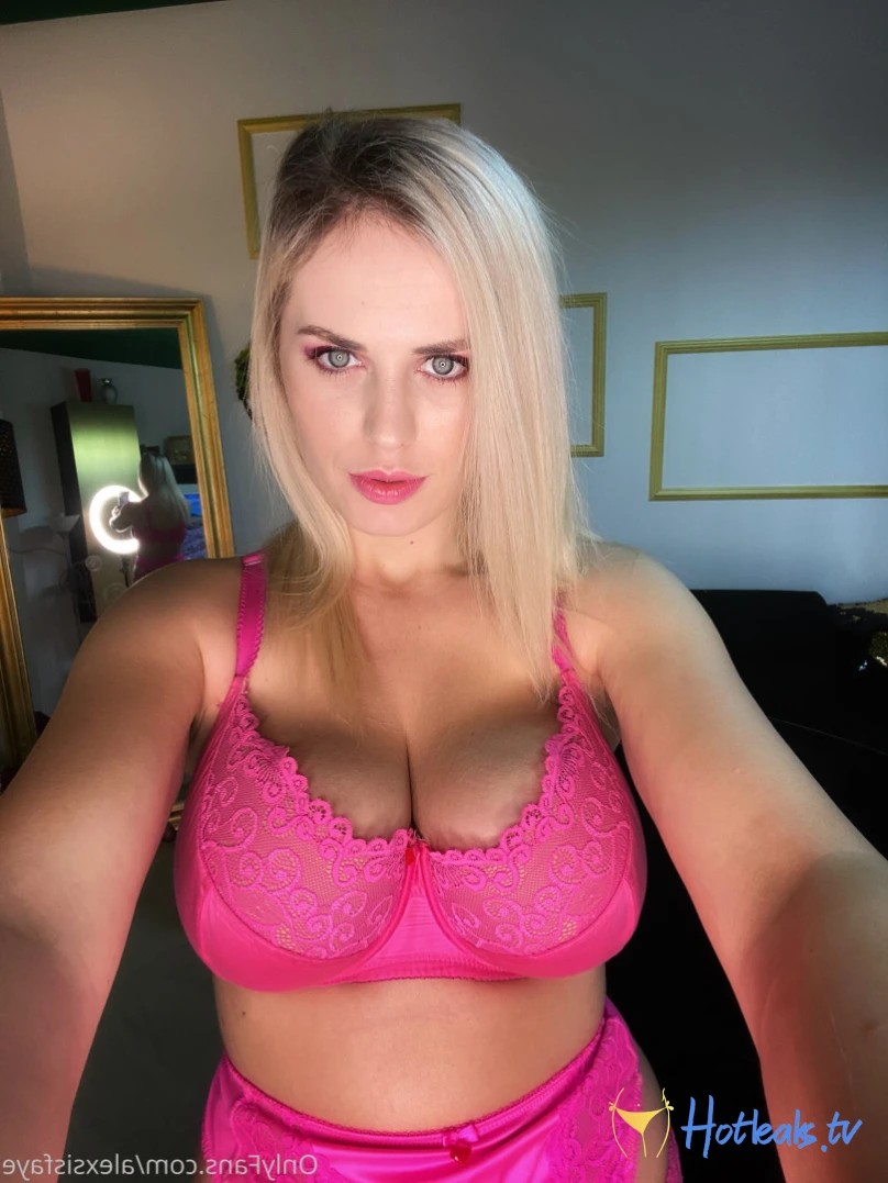 Alexsis Faye top 0.43% [ alexsisfaye ] Onlyfans leaked photo 16442333 on Hotleaks.tv