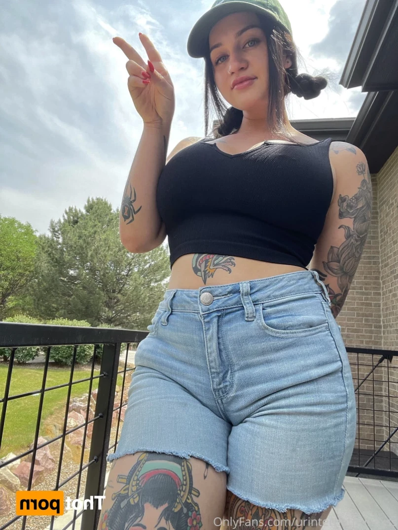 𝐍𝐚𝐨𝐦𝐢 The Nerd 🤓 [ naomithenerdfree ] Onlyfans leaked photo 13209007 on Hotleaks.tv