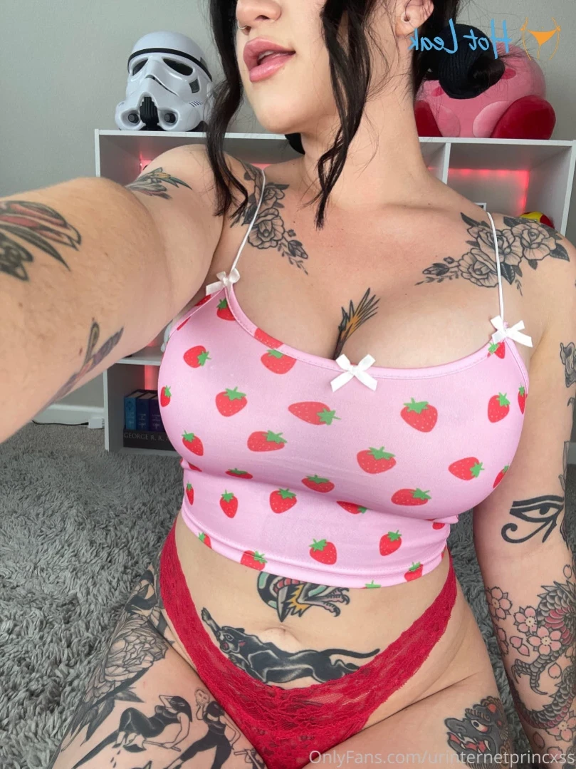 𝐍𝐚𝐨𝐦𝐢 The Nerd 🤓 [ naomithenerdfree ] Onlyfans leaked photo 13927396 on Hotleaks.tv
