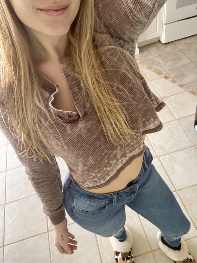 Izzy Paige 🤍 [ itsizzypaige ] Onlyfans leaked photo 12694893 on Hotleaks.tv