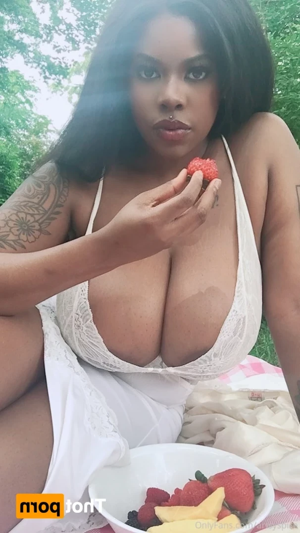 Artsy [ artsyspice ] Onlyfans leaked photo 13038554 on Hotleaks.tv