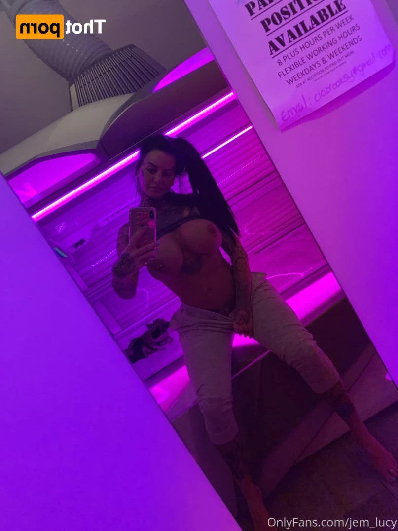 J E M M A L U C Y 🖤 [ jemlucy ] Onlyfans leaked photo 11818379 on Hotleaks.tv