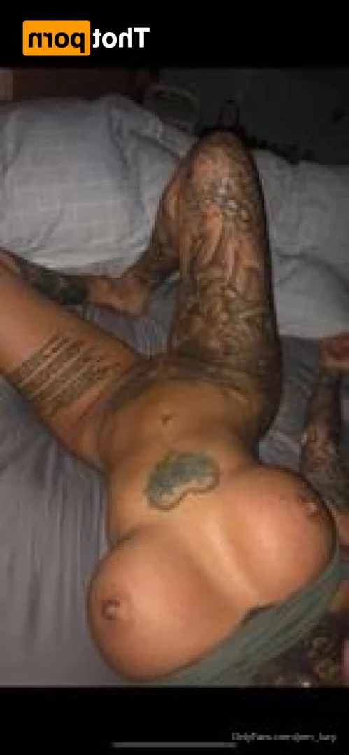J E M M A L U C Y 🖤 [ jemlucy ] Onlyfans leaked photo 12029615 on Hotleaks.tv