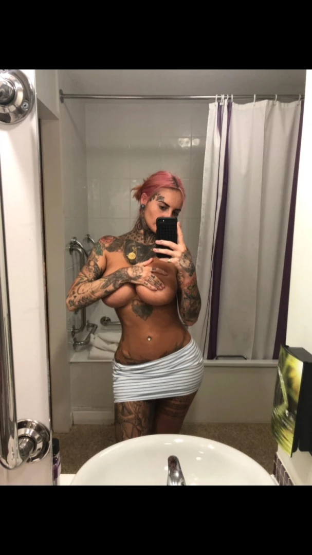 J E M M A L U C Y 🖤 [ jemlucy ] Onlyfans leaked photo 12031192 on Hotleaks.tv
