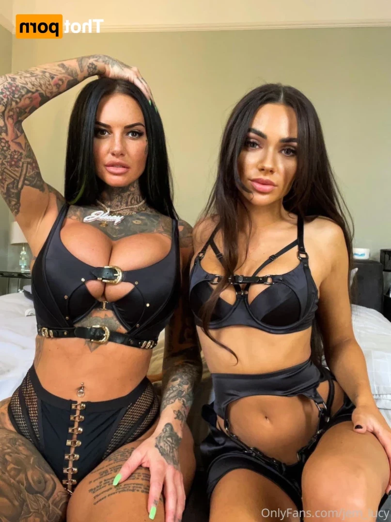 J E M M A L U C Y 🖤 [ jemlucy ] Onlyfans leaked photo 12231565 on Hotleaks.tv
