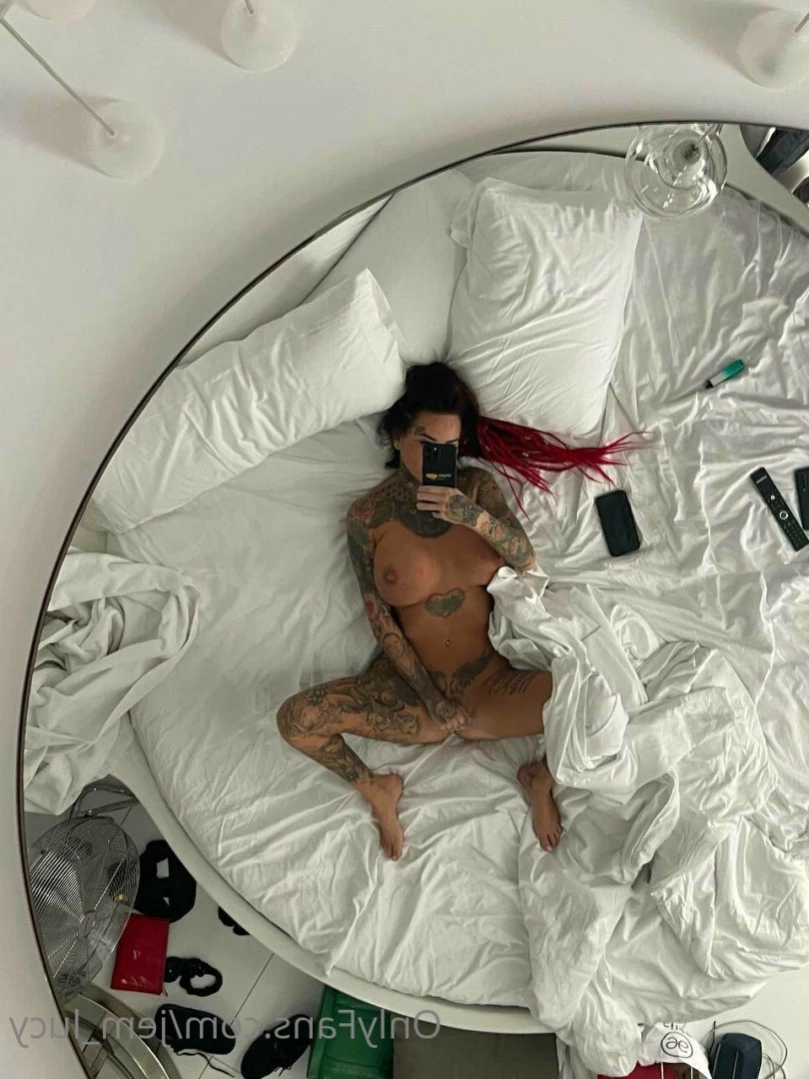 J E M M A L U C Y 🖤 [ jemlucy ] Onlyfans leaked photo 12351941 on Hotleaks.tv