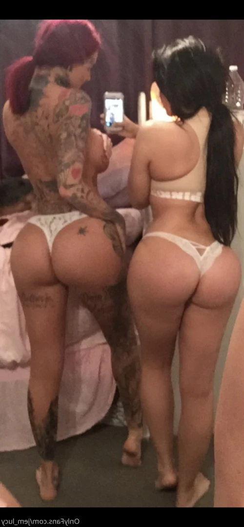 J E M M A L U C Y 🖤 [ jemlucy ] Onlyfans leaked photo 12831107 on Hotleaks.tv
