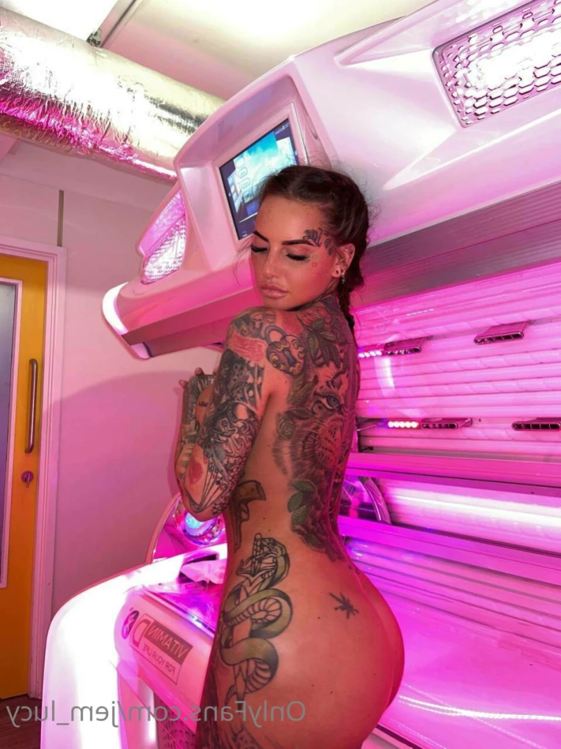 J E M M A L U C Y 🖤 [ jemlucy ] Onlyfans leaked photo 13306932 on Hotleaks.tv