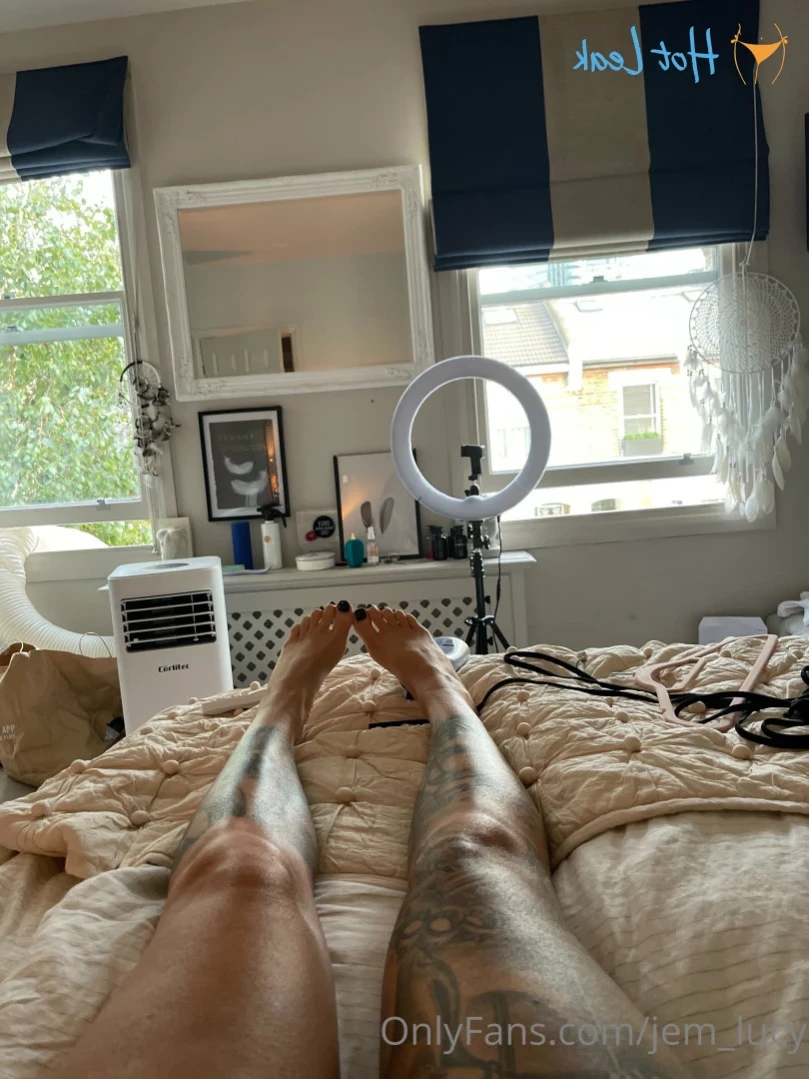J E M M A L U C Y 🖤 [ jemlucy ] Onlyfans leaked photo 13337287 on Hotleaks.tv