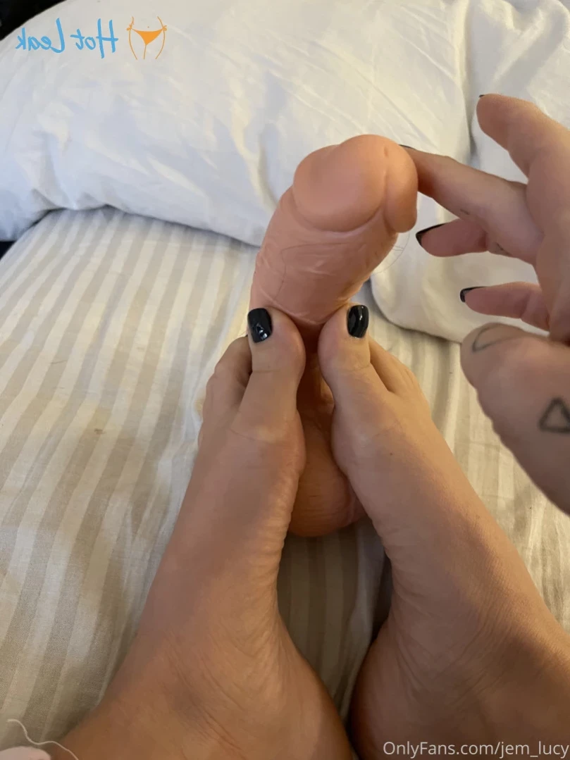 J E M M A L U C Y 🖤 [ jemlucy ] Onlyfans leaked photo 13352962 on Hotleaks.tv