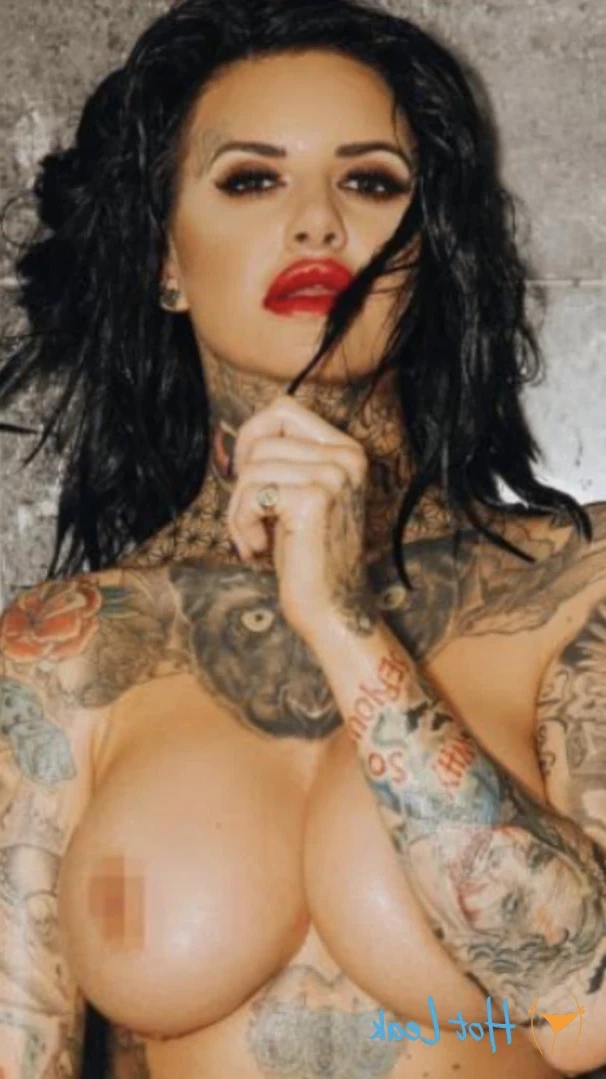 J E M M A L U C Y 🖤 [ jemlucy ] Onlyfans leaked photo 13425065 on Hotleaks.tv
