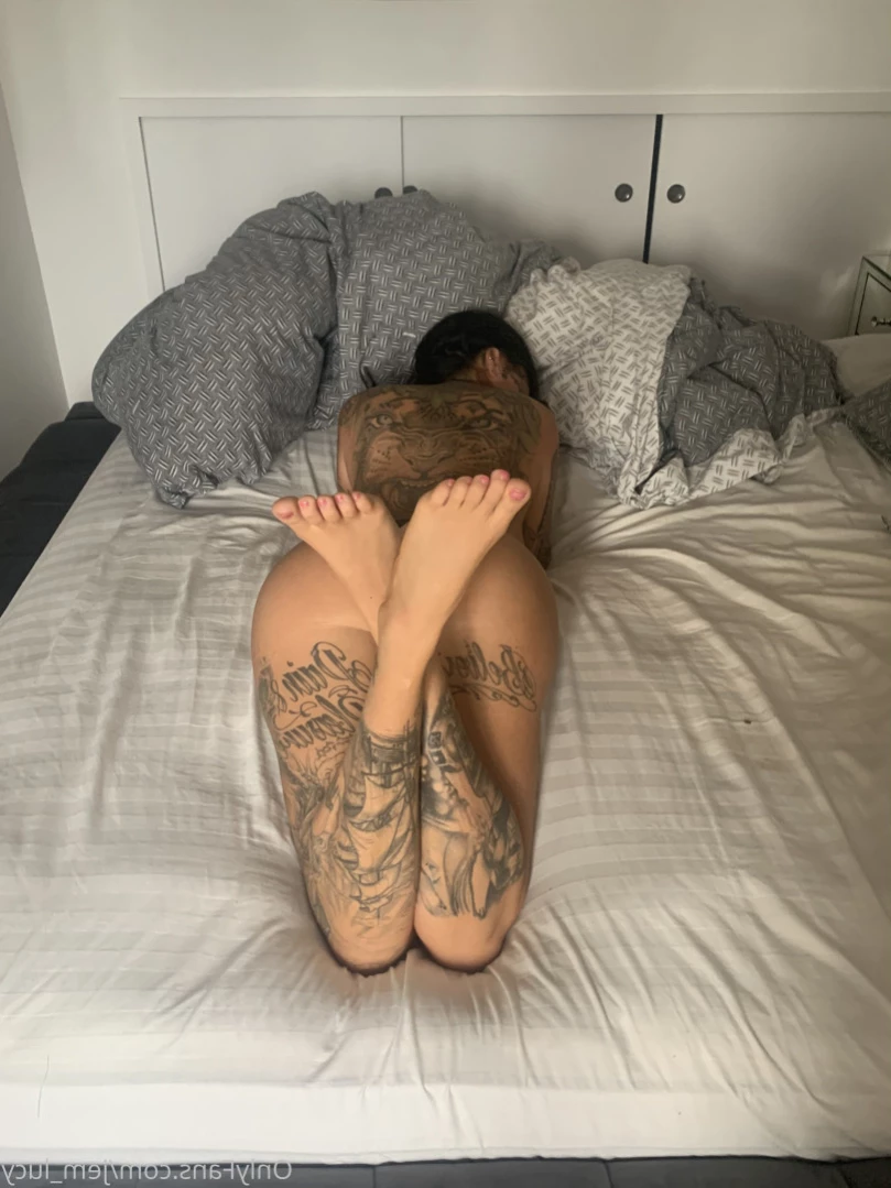 J E M M A L U C Y 🖤 [ jemlucy ] Onlyfans leaked photo 14144197 on Hotleaks.tv