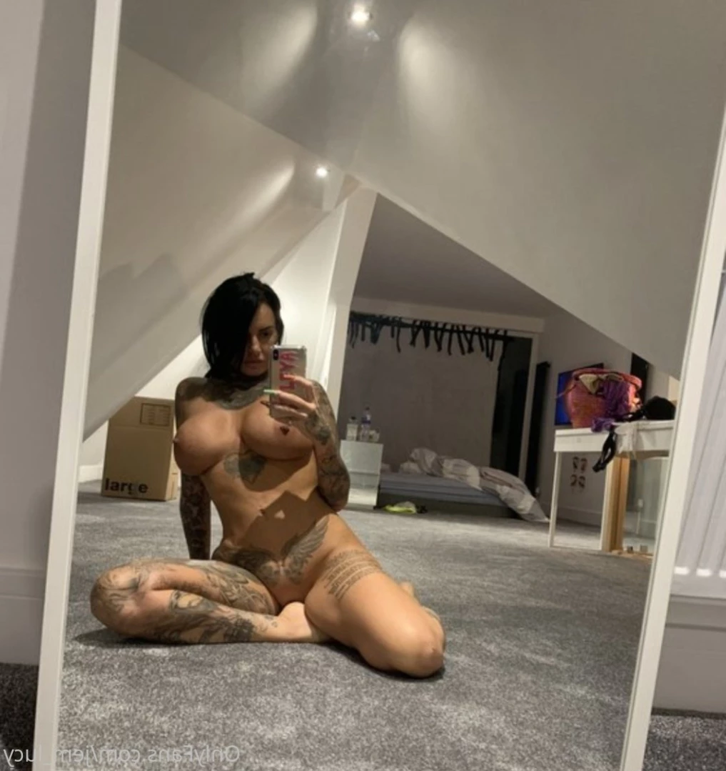 J E M M A L U C Y 🖤 [ jemlucy ] Onlyfans leaked photo 14690601 on Hotleaks.tv