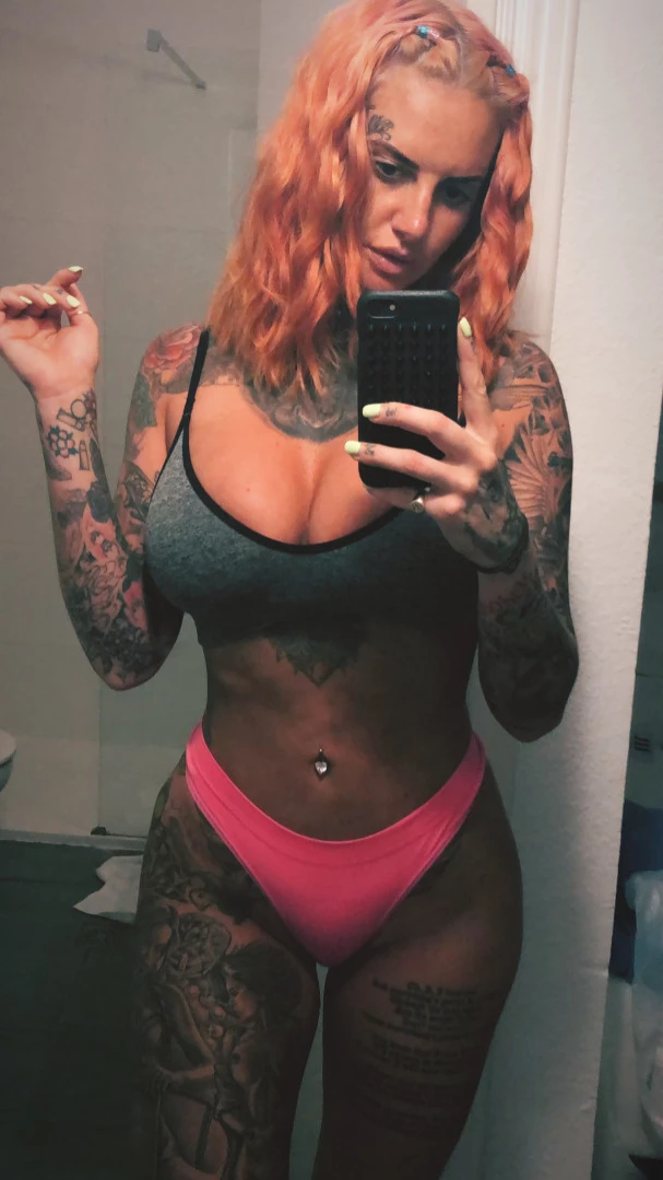 J E M M A L U C Y 🖤 [ jemlucy ] Onlyfans leaked photo 14826795 on Hotleaks.tv