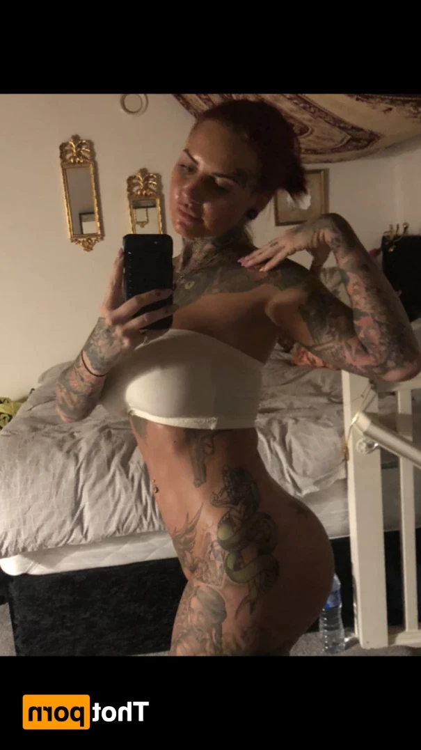 J E M M A L U C Y 🖤 [ jemlucy ] Onlyfans leaked photo 15544133 on Hotleaks.tv
