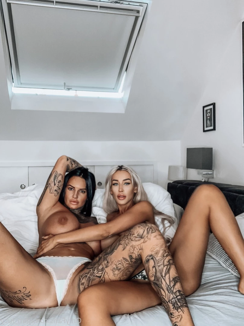 J E M M A L U C Y 🖤 [ jemlucy ] Onlyfans leaked photo 15967685 on Hotleaks.tv