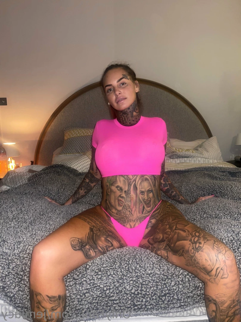 J E M M A L U C Y 🖤 [ jemlucy ] Onlyfans leaked photo 16150710 on Hotleaks.tv